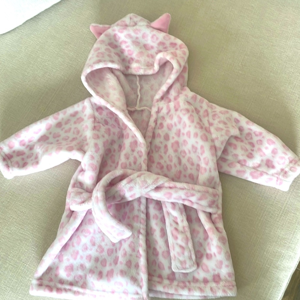 Pink leopard robe